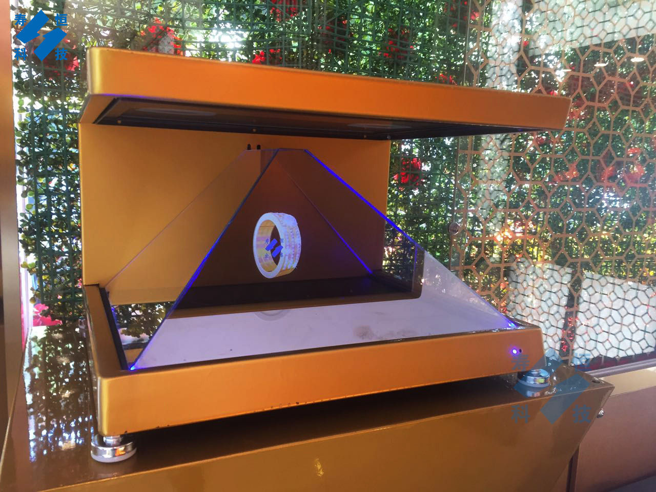 270度全息投影展現(xiàn)柜的優(yōu)勢