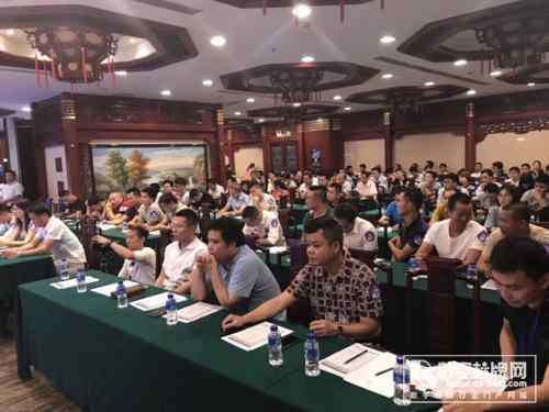 又五場(chǎng)!強(qiáng)力巨彩3d全息廣告機(jī)全國(guó)推介會(huì)火爆ING